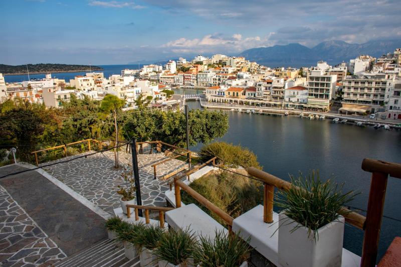 2 - Agios Nikolaos city by the sea.jpg